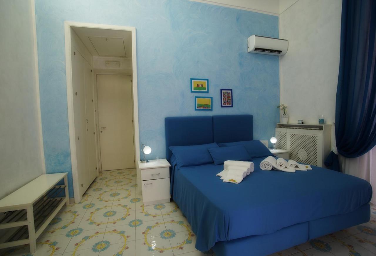Le Vie Di Napoli B&B Nápoles Exterior foto